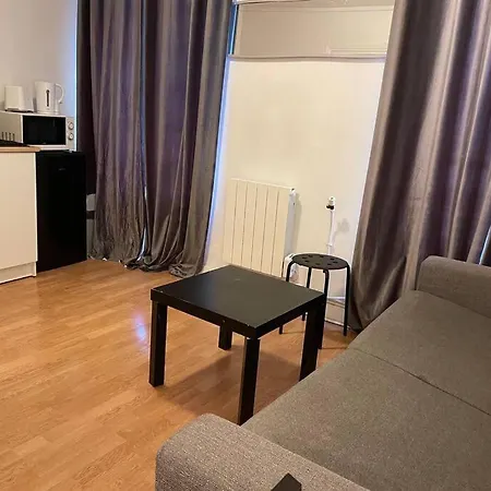 Apartman 14 *